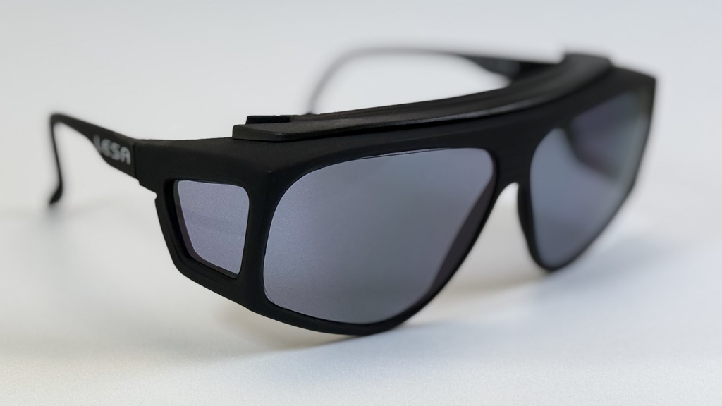 Masq Protect 32% medium gray 380 nm 421 / End of line